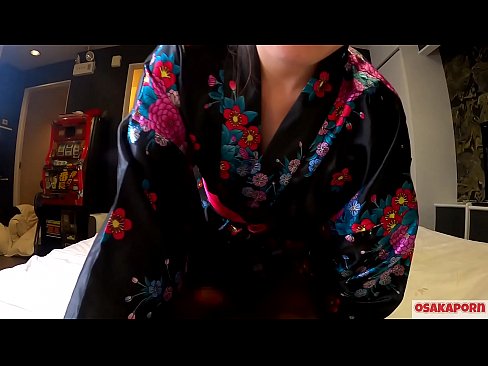 ❤️ Jong cosplay-meisie hou van seks tot orgasme met 'n spuit in 'n perdevrou en 'n blowjob. Asiatiese meisie met harige poes en pragtige tiete in tradisionele Japannese kostuum in amateurvideo wat masturbasie met fokspeelgoed wys. Sakura 3 OSAKAPORN. ☑ Anale video by ons ❌❤