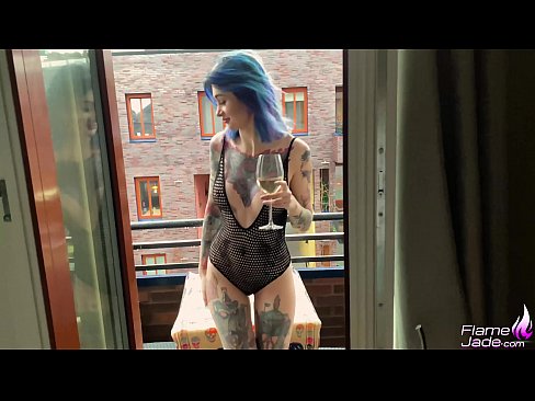 ❤️ Geweldige meisie suig met 'n gulp en fokken passievol onder die oop lug ☑ Anale video by ons ❌❤
